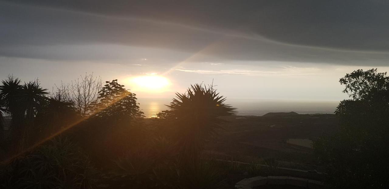Alojamiento Unico Y Tranquilo Arico Con Fibra Optica Buitenkant foto
